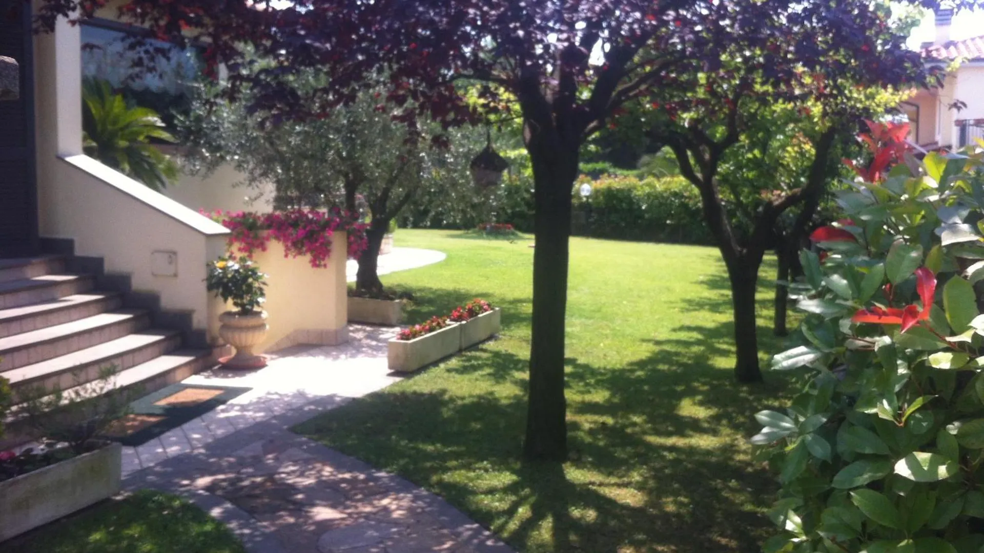 Rossellini House Apartment Rome